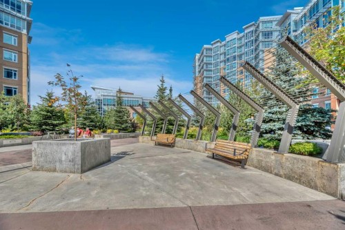 410-24 Varsity Estates Circle Nw, Calgary, AB - Outdoor