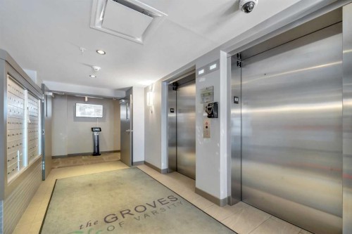 410-24 Varsity Estates Circle Nw, Calgary, AB - Indoor Photo Showing Other Room