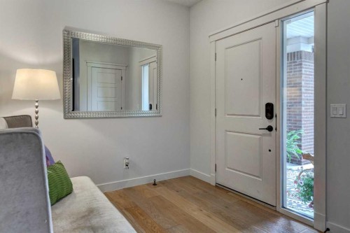 19 Cranbrook Crescent Se, Calgary, AB - Indoor Photo Showing Other Room