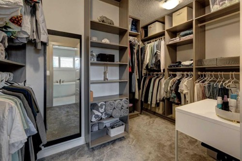 19 Cranbrook Crescent Se, Calgary, AB - Indoor With Storage