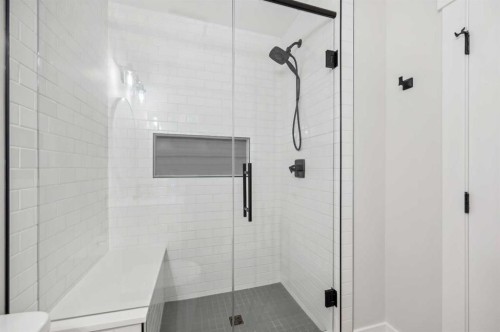 36 Maple Court Crescent Se, Calgary, AB - Indoor Photo Showing Bathroom