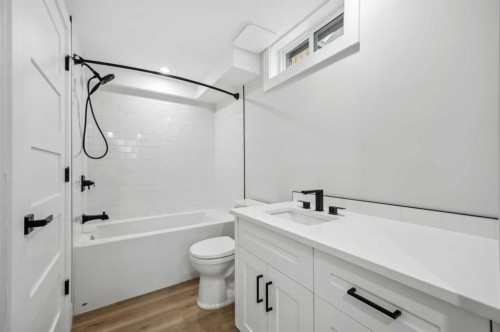 36 Maple Court Crescent Se, Calgary, AB - Indoor Photo Showing Bathroom