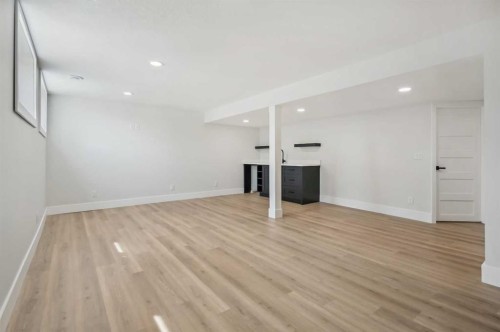 36 Maple Court Crescent Se, Calgary, AB - Indoor Photo Showing Other Room