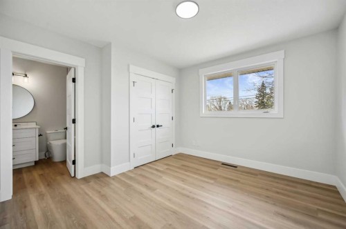36 Maple Court Crescent Se, Calgary, AB - Indoor Photo Showing Other Room