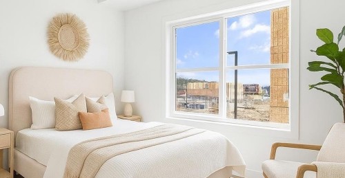 146-2117 81 Street Sw, Calgary, AB - Indoor Photo Showing Bedroom