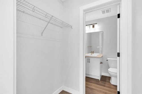 146-2117 81 Street Sw, Calgary, AB - Indoor Photo Showing Bathroom