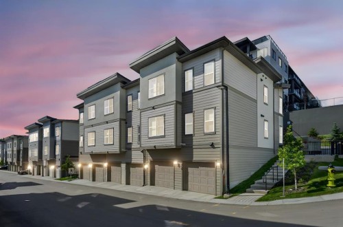146-2117 81 Street Sw, Calgary, AB - Outdoor With Facade