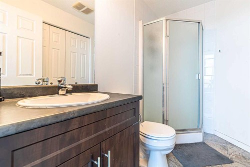1701-325 3 Street Se, Calgary, AB - Indoor Photo Showing Bathroom