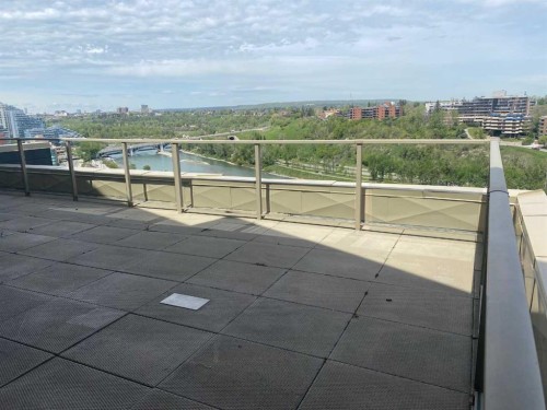 1701-325 3 Street Se, Calgary, AB - Outdoor With View