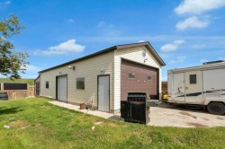 124 Abingdon Way NE Calgary, AB T2A 6R8