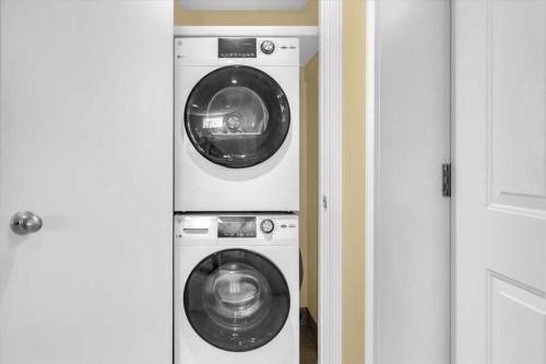 2211 45 Street Se, Calgary, AB - Indoor Photo Showing Laundry Room