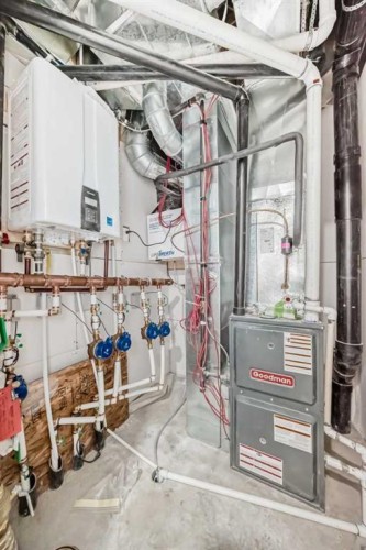 3349 Spruce Drive Sw, Calgary, AB - Indoor Photo Showing Basement