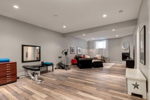95 Sierra Morena Manor Sw, Calgary, AB - Indoor