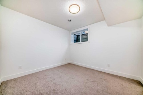 2426 53 Avenue Sw, Calgary, AB - Indoor Photo Showing Other Room
