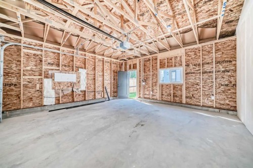 2426 53 Avenue Sw, Calgary, AB - Indoor