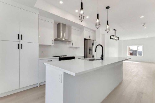 322 Sage Hill Circle Nw, Calgary, AB - Indoor Photo Showing Kitchen With Upgraded Kitchen