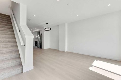 322 Sage Hill Circle Nw, Calgary, AB - Indoor Photo Showing Other Room