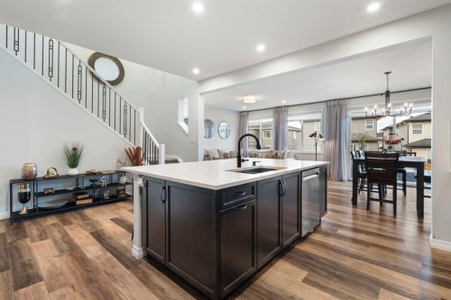 306 Corner Meadows Way Ne, Calgary, AB - Indoor Photo Showing Kitchen