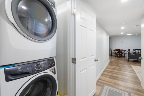 306 Corner Meadows Way Ne, Calgary, AB - Indoor Photo Showing Laundry Room