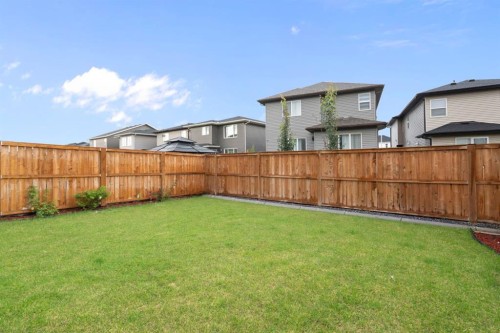 306 Corner Meadows Way Ne, Calgary, AB - Outdoor