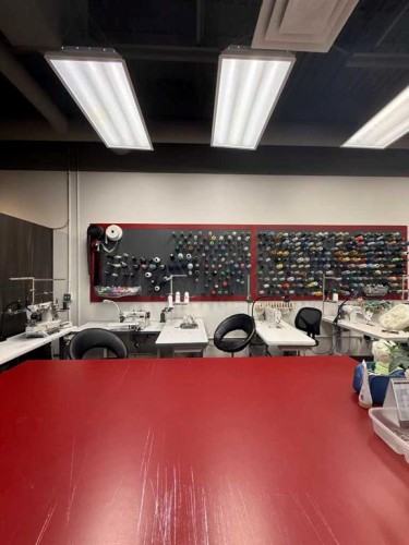 123 Alterations Lane Nw, Calgary, AB 