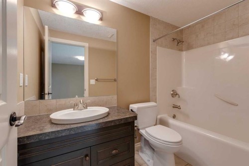 144 Tuscany Ravine Heights Nw, Calgary, AB - Indoor Photo Showing Bathroom