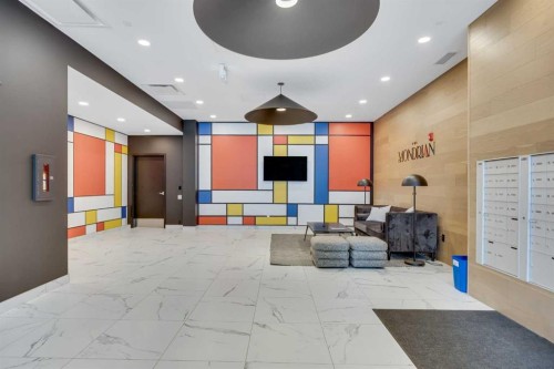 402-8230 Broadcast Avenue, Calgary, AB - Indoor Photo Showing Other Room