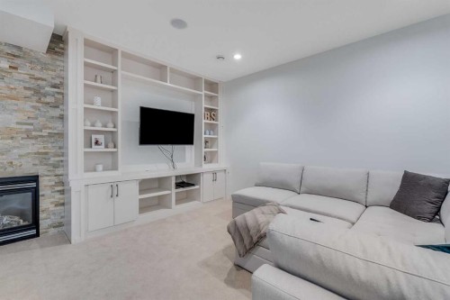 434 30 Avenue Nw, Calgary, AB - Indoor With Fireplace