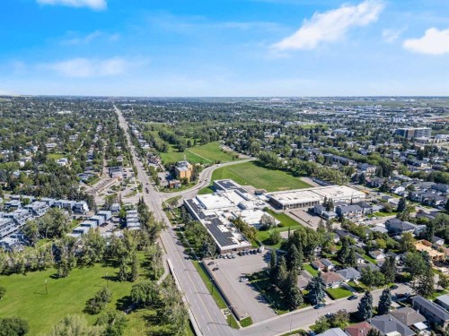 434 30 Avenue Nw, Calgary, AB - Outdoor With View