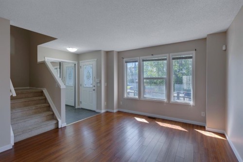 427 Saddlebrook Way Ne, Calgary, AB - Indoor Photo Showing Other Room