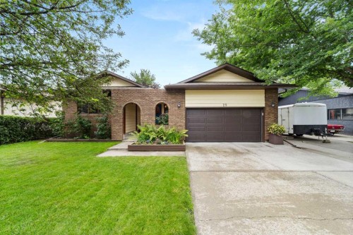 25 Westheights Drive  Didsbury, AB T0M 0W0