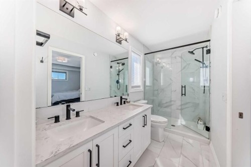 108 Magnolia Way Se, Calgary, AB - Indoor Photo Showing Bathroom