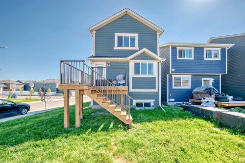 108 Magnolia Way Se, Calgary, AB - Outdoor
