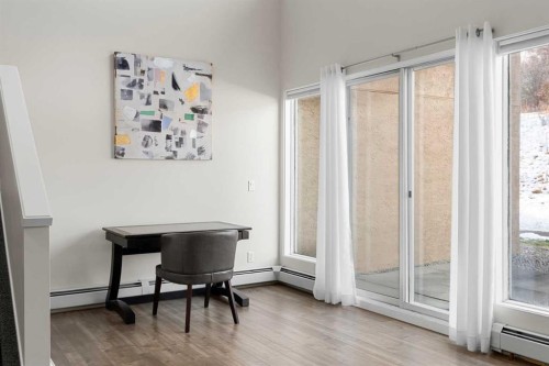 8-301 Village Mews Sw, Calgary, AB - Indoor