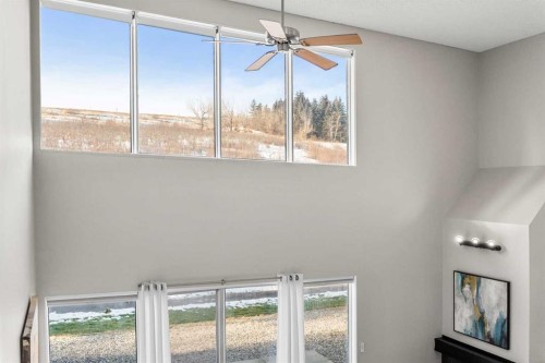 8-301 Village Mews Sw, Calgary, AB - Indoor Photo Showing Other Room