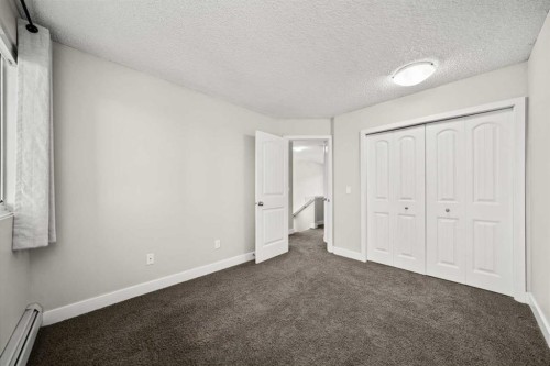 8-301 Village Mews Sw, Calgary, AB - Indoor Photo Showing Other Room
