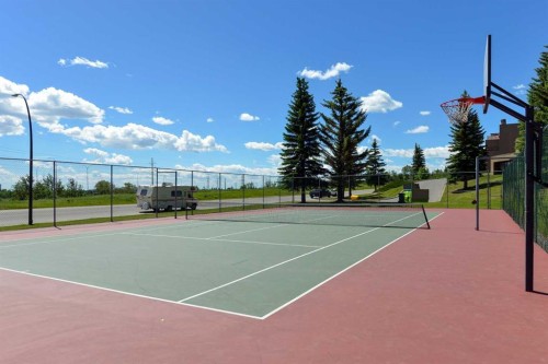 8-301 Village Mews Sw, Calgary, AB - Outdoor With View