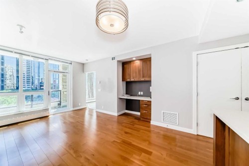521-222 Riverfront Avenue Sw, Calgary, AB - Indoor