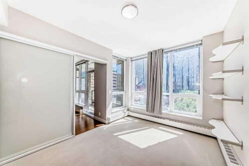 521-222 Riverfront Avenue Sw, Calgary, AB - Indoor Photo Showing Other Room