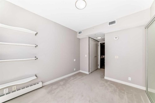 521-222 Riverfront Avenue Sw, Calgary, AB - Indoor Photo Showing Other Room