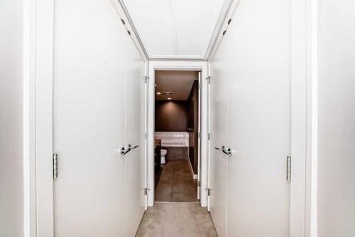 521-222 Riverfront Avenue Sw, Calgary, AB - Indoor Photo Showing Other Room