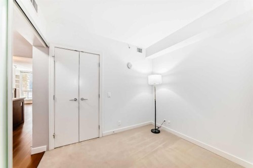 521-222 Riverfront Avenue Sw, Calgary, AB - Indoor Photo Showing Other Room