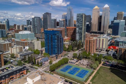 203-303 13 Avenue Sw, Calgary, AB - Outdoor With View