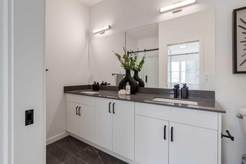 410-1453 Na'A Drive Sw, Calgary, AB - Indoor Photo Showing Bathroom