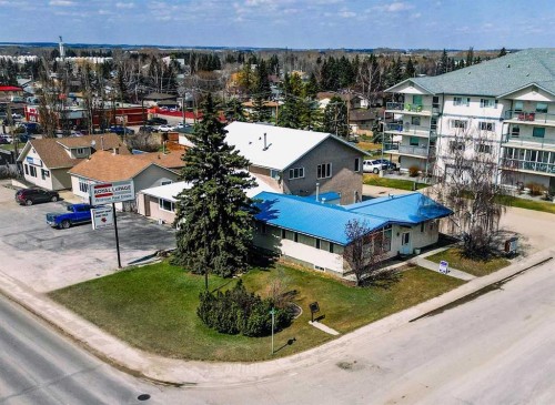 4530 54 Avenue, Olds, AB 