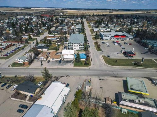 4530 54 Avenue, Olds, AB 
