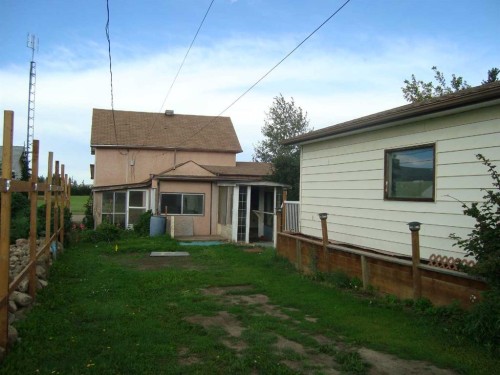 114 School Road, Trochu, AB - Outdoor