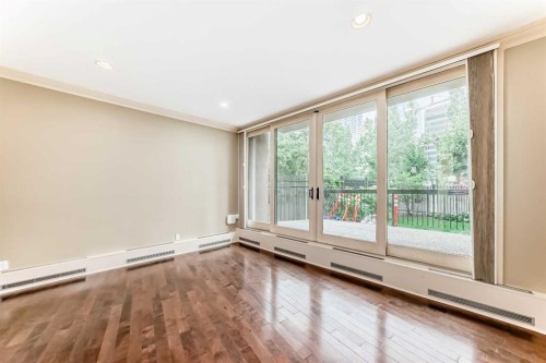 101-323 13 Avenue Sw, Calgary, AB - Indoor Photo Showing Other Room