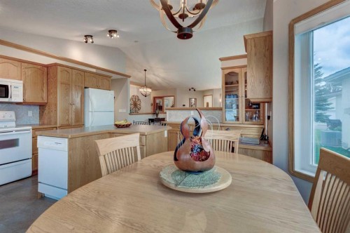 3 Strathmore Lakes Bay, Strathmore, AB - Indoor Photo Showing Other Room