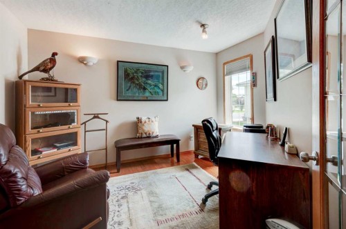 3 Strathmore Lakes Bay, Strathmore, AB - Indoor Photo Showing Office